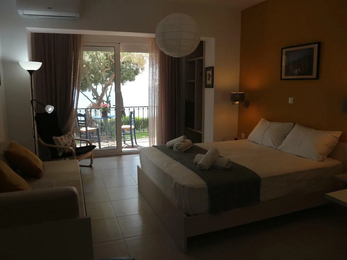 Seafront Studio Akti Elia Apartment 0*, Elia Nikitis