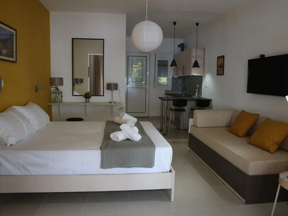 Seafront Studio Akti Elia Apartment
